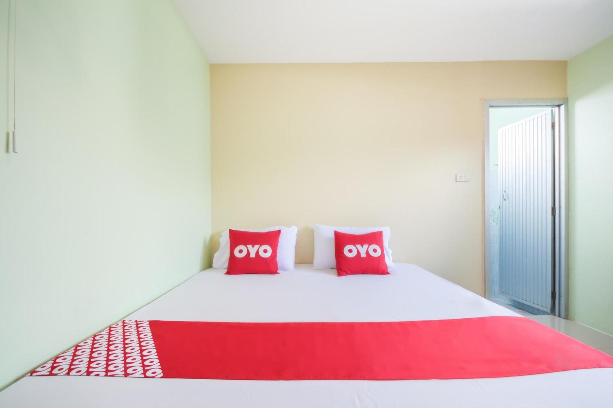 Oyo 1163 Eden Hostel Phuket Exterior foto