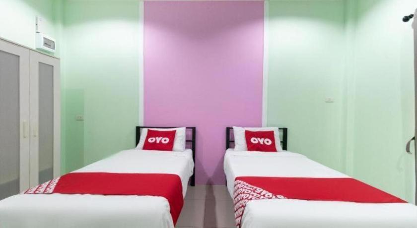 Oyo 1163 Eden Hostel Phuket Exterior foto